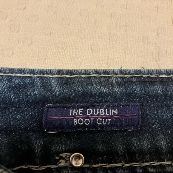 Vigoss Women’s Size 18  Bootcut Low rise Dark Wash Jeans - Picture 4 of 10